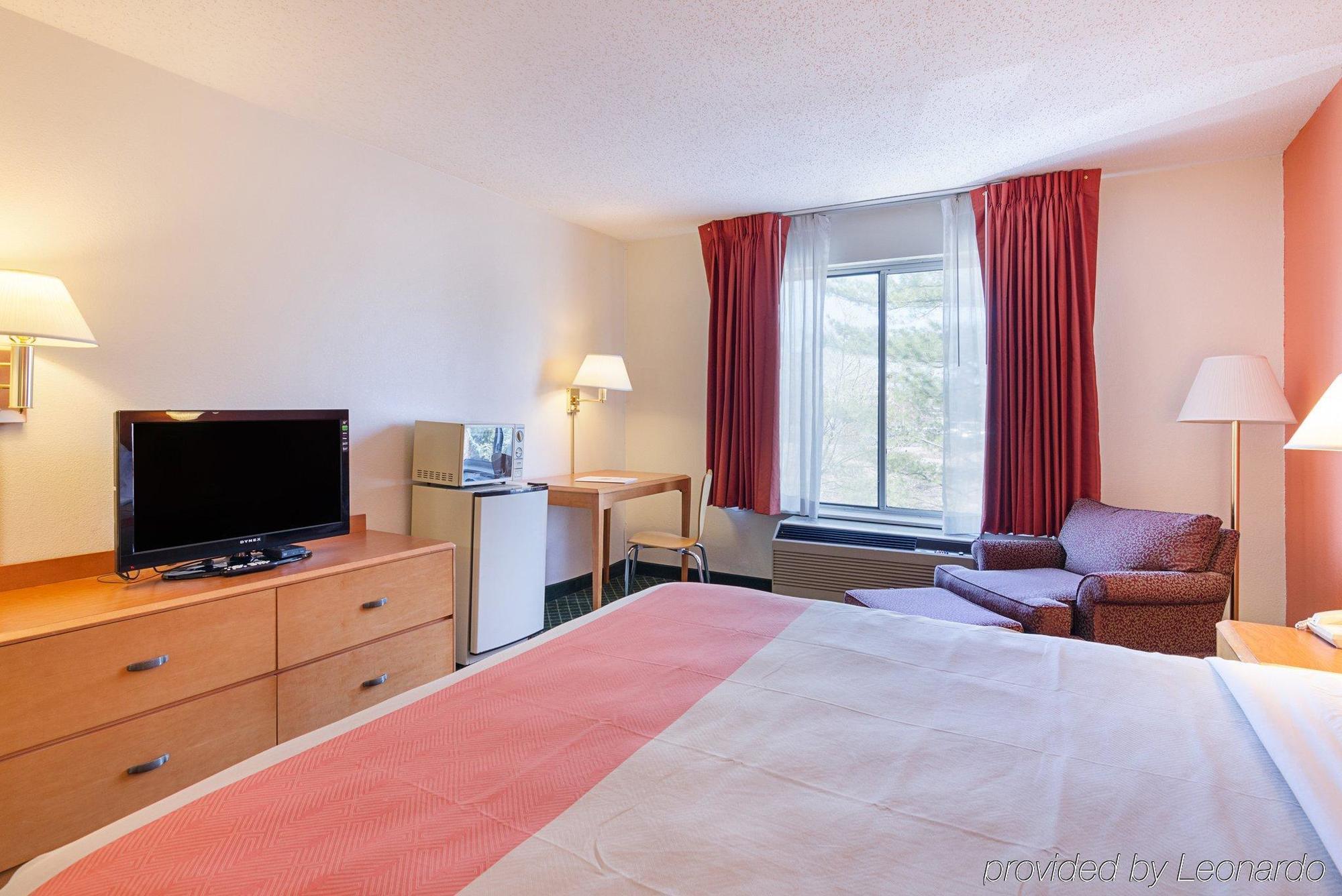 Econo Lodge Inn & Suites Johnson City Zewnętrze zdjęcie