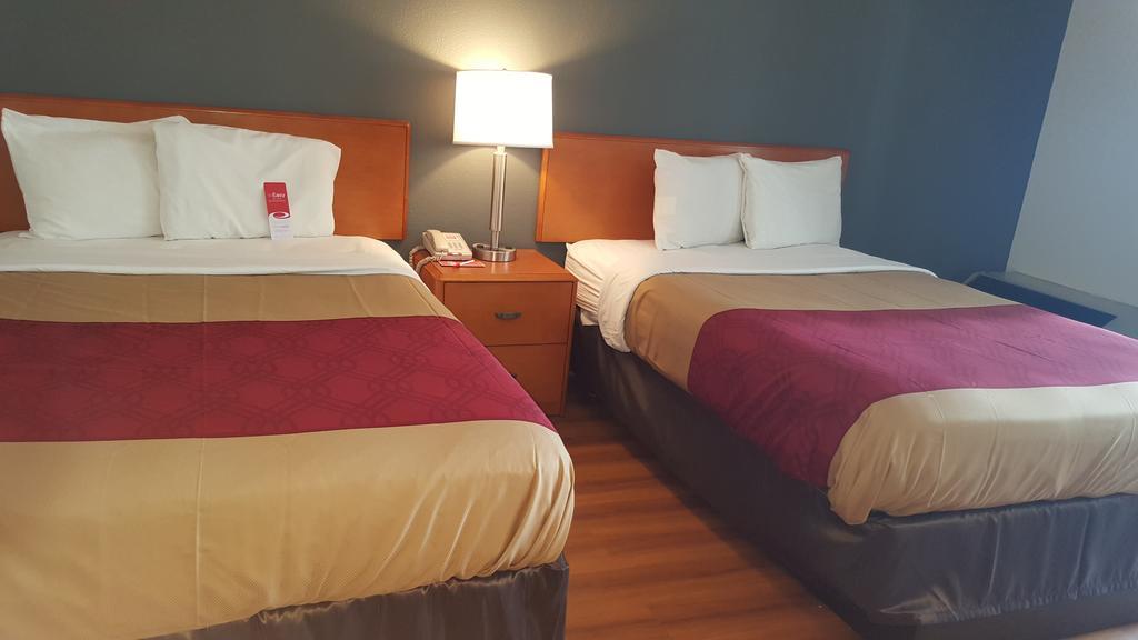 Econo Lodge Inn & Suites Johnson City Zewnętrze zdjęcie