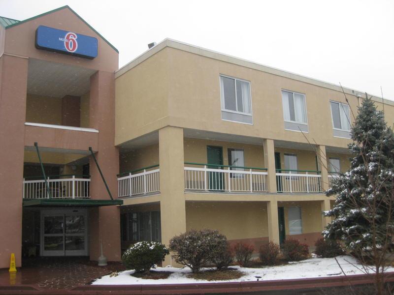 Econo Lodge Inn & Suites Johnson City Zewnętrze zdjęcie
